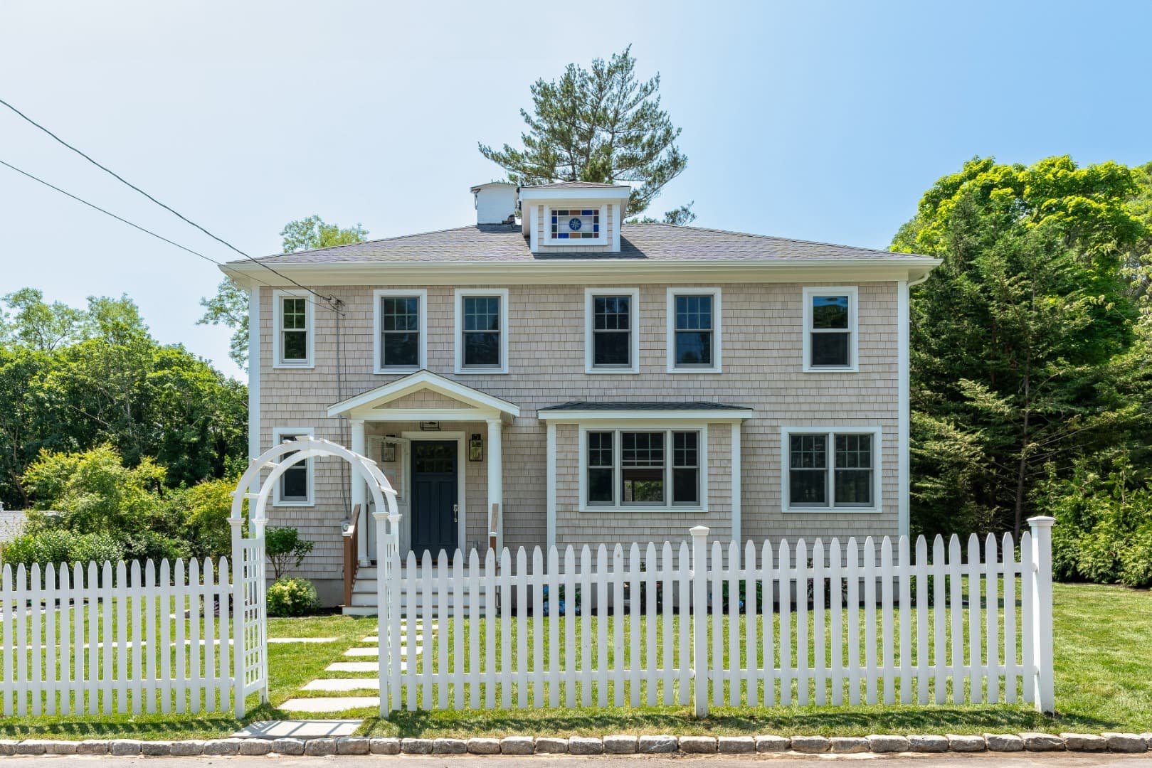 Image 1 - 5 Pine Tree Lane