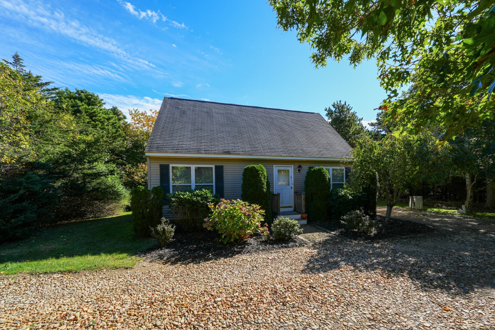 4-combra-way-oak-bluffs-ma-02557-42593