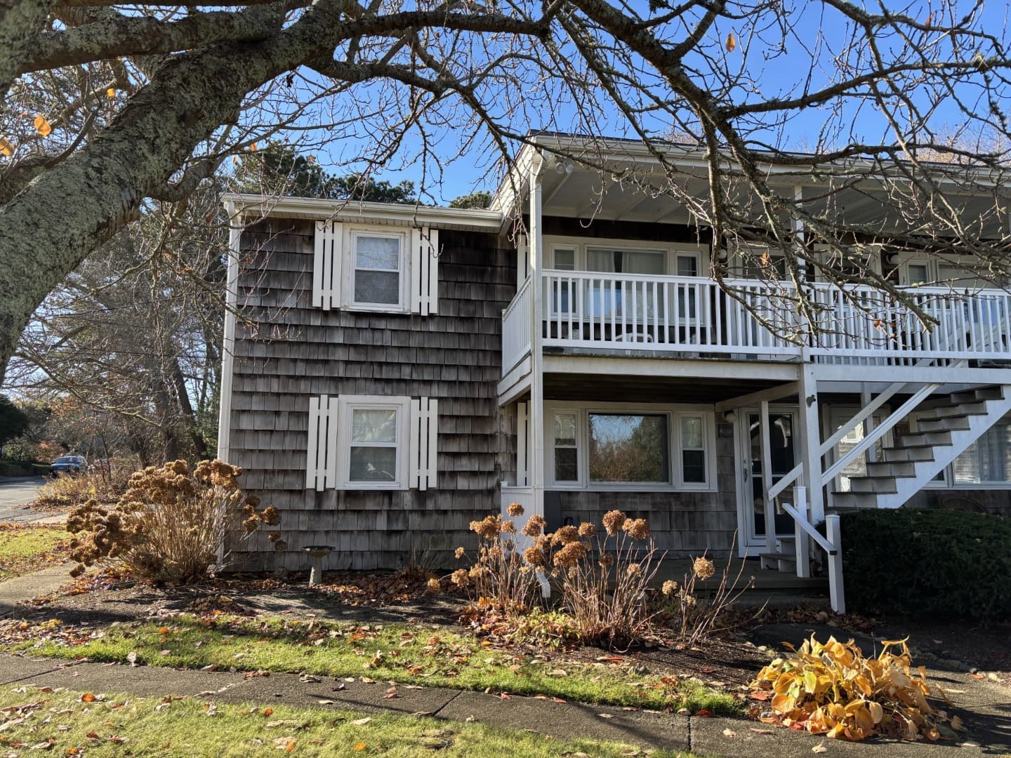 124-skiff-avenue-10-vineyard-haven-ma-02568-42767